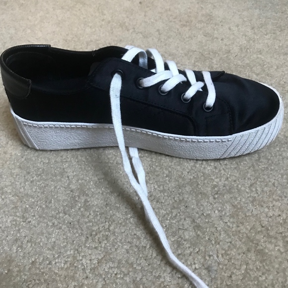 Tretorn Women's BLAIRE7 Sneaker - Picture 5 of 7